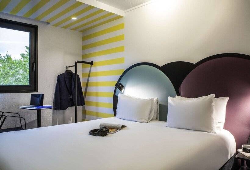 Отель Ibis Styles Paris Saint Denis Pleyel