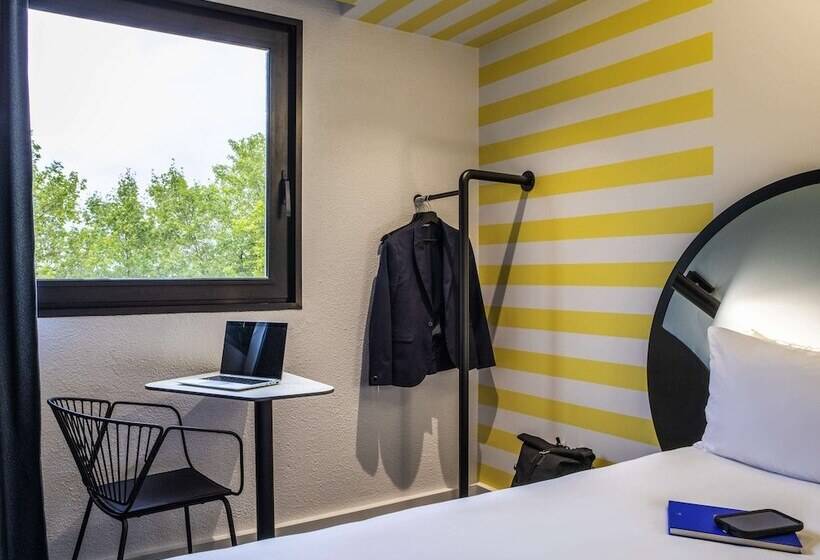 Отель Ibis Styles Paris Saint Denis Pleyel