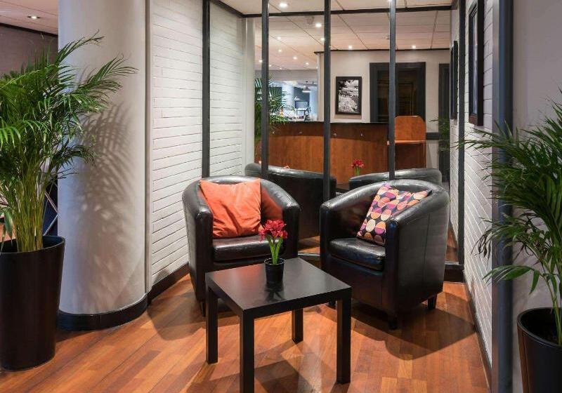 Отель Ibis Styles Paris Saint Denis Pleyel