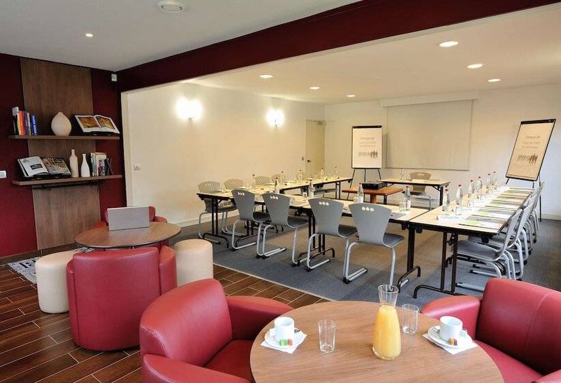 Отель Campanile Reims Est  Taissy