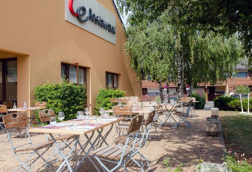 فندق Campanile Rodez