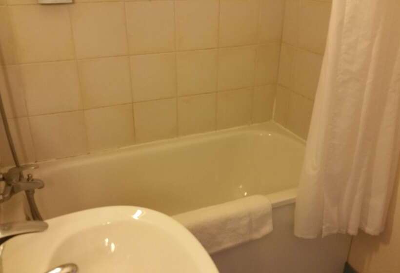 فندق Campanile Rodez