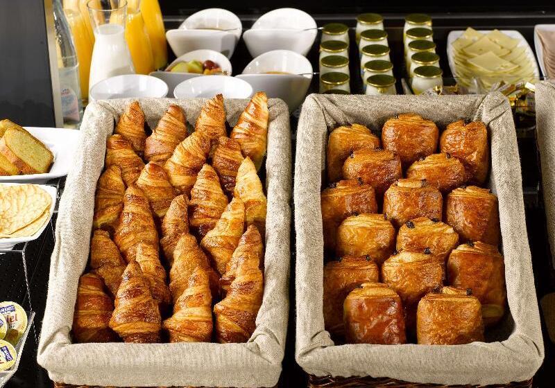 فندق Campanile Rouen Est  Franqueville Saint Pierre