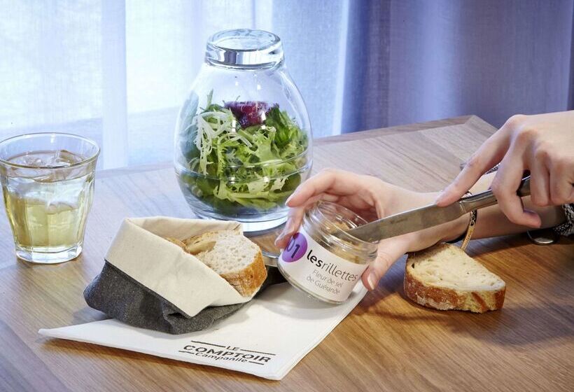 호텔 Campanile Saint Germain En Laye