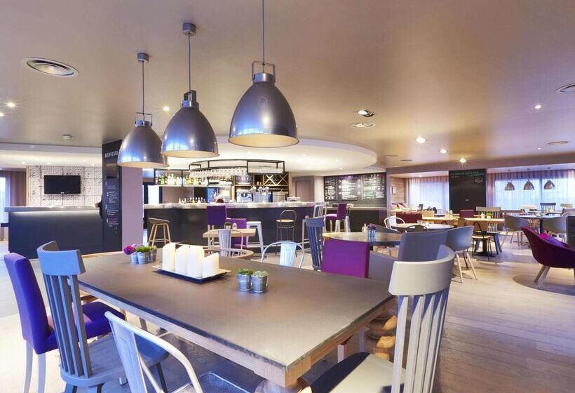 호텔 Campanile Saint Germain En Laye