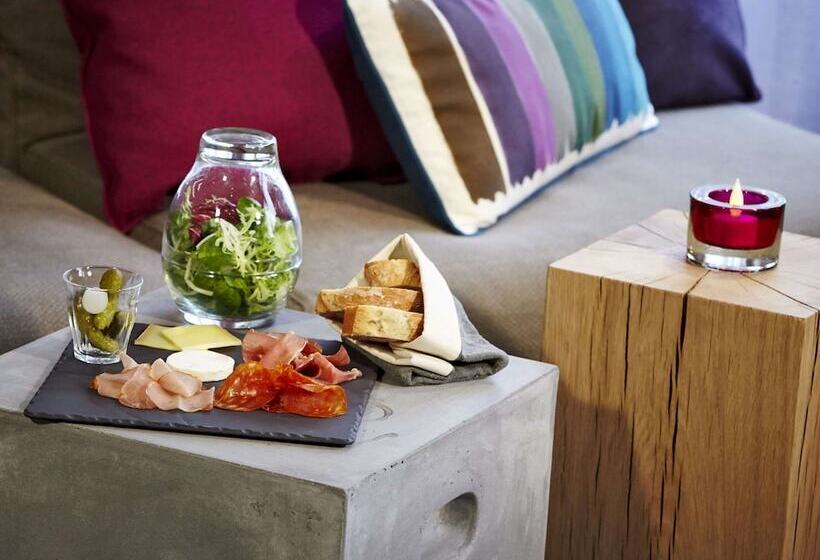 호텔 Campanile Saint Germain En Laye