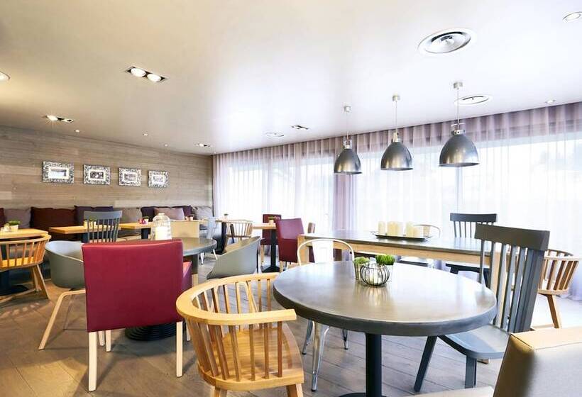 호텔 Campanile Saint Germain En Laye