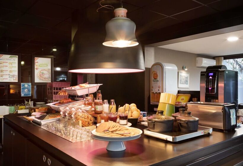 Отель Campanile Toulon  La Seyne Sur Mer  Sanary