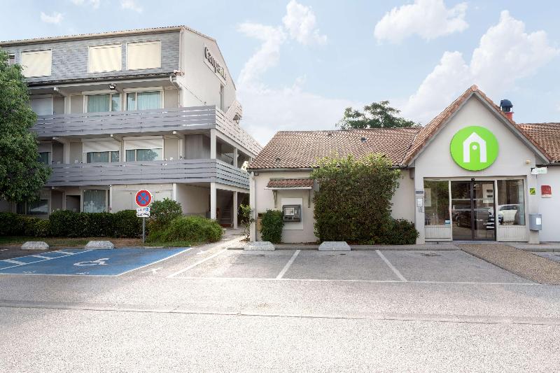 Отель Campanile Toulon  La Seyne Sur Mer  Sanary