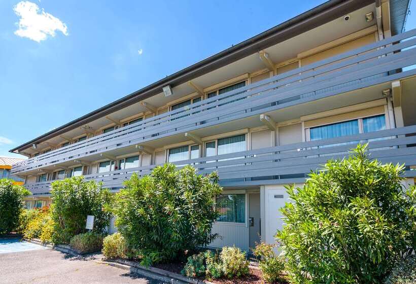 בית מלון כפרי Campanile Toulouse Sesquieres