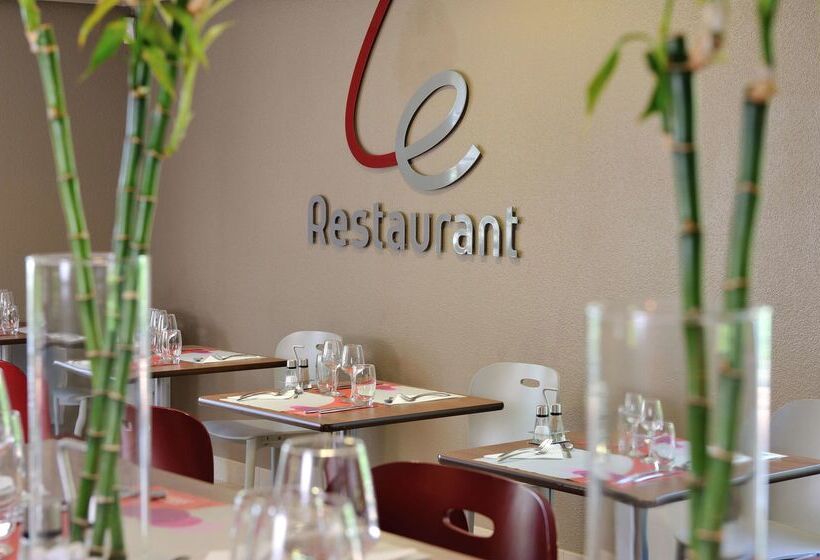 酒店 Campanile Vannes