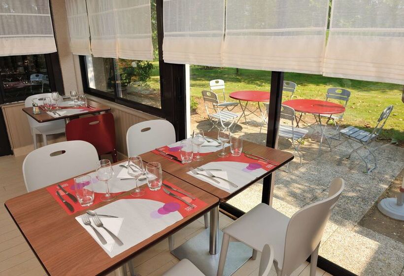 酒店 Campanile Vannes