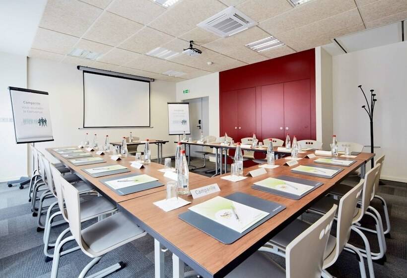 酒店 Campanile Vannes