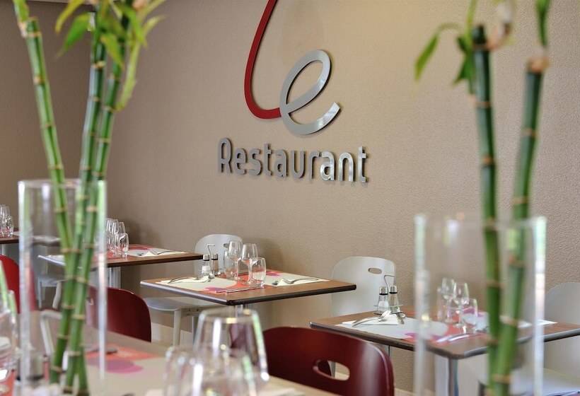 酒店 Campanile Vannes