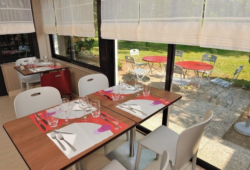 酒店 Campanile Vannes