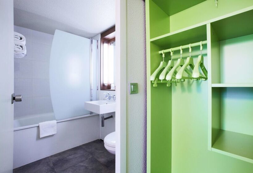 בית מלון כפרי Campanile Vierzon