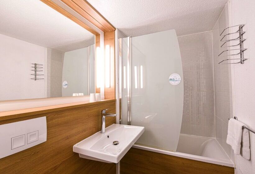 酒店 Kyriad Villeneuve Saint Georges   Hôtel Rénové