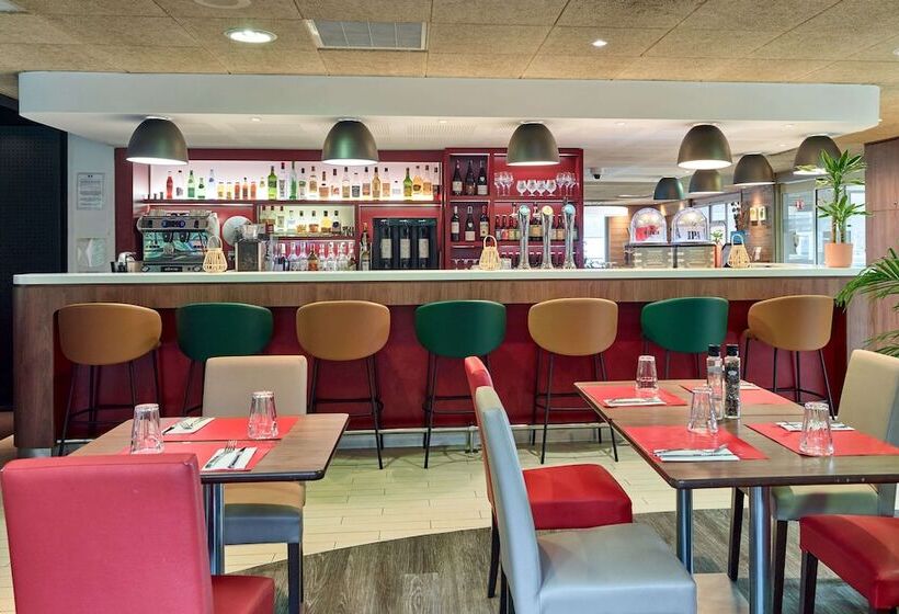 호텔 Campanile Villennes Sur Seine   Poissy   Hôtel Rénové En 2024