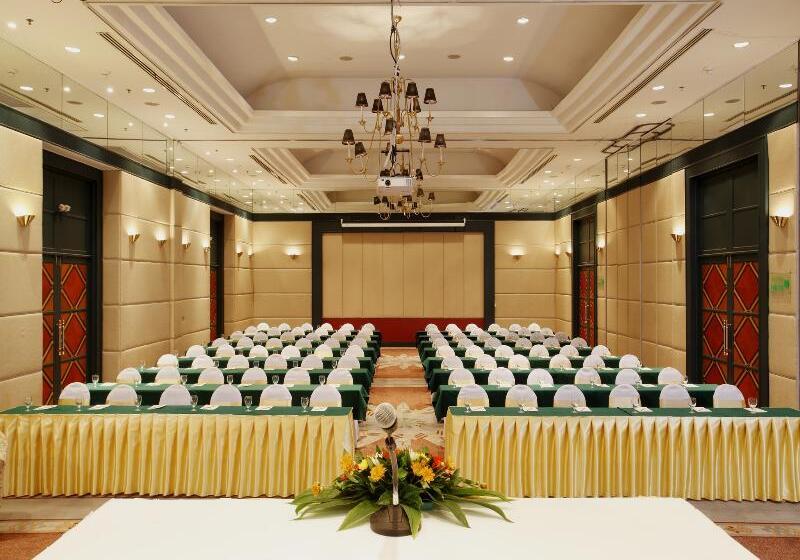 Centara Hotel Hat Yai