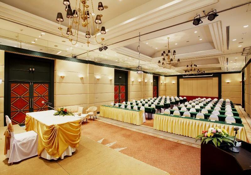 Centara Hotel Hat Yai