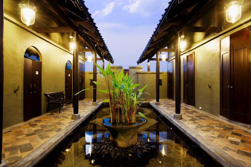 Centara Hotel Hat Yai