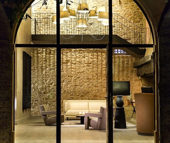 فندق Chateau De Bagnols