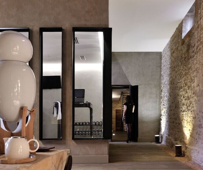 فندق Chateau De Bagnols