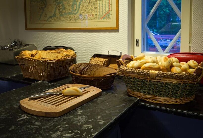 בית מלון כפרי Cikada