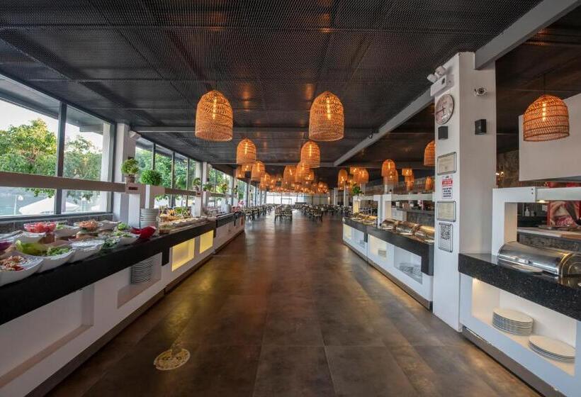 ホテル Meri All Inclusive