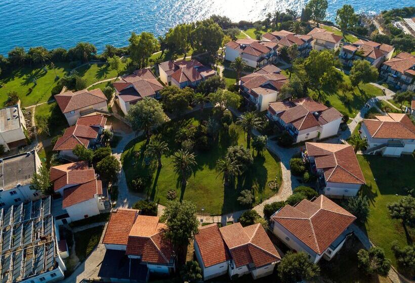هتل Club Resort Atlantis
