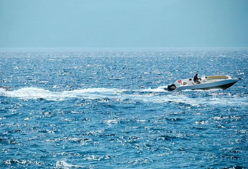 هتل Club Resort Atlantis