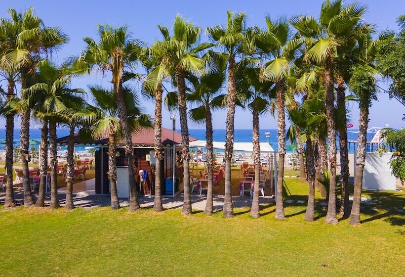 Titan Club Hotel Ultra All Inclusive