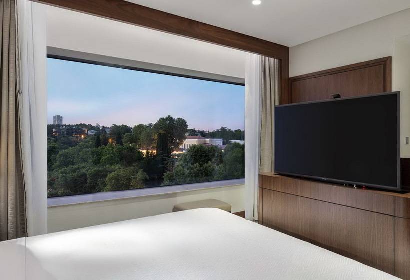 Hotel Conrad Istanbul Bosphorus