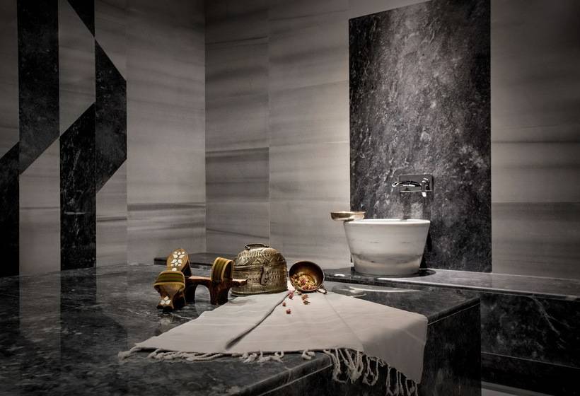 Hotel Conrad Istanbul Bosphorus