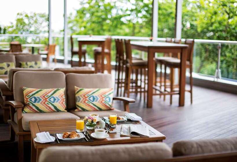 Hotel Conrad Istanbul Bosphorus