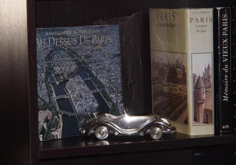 ホテル De La Paix Tour Eiffel