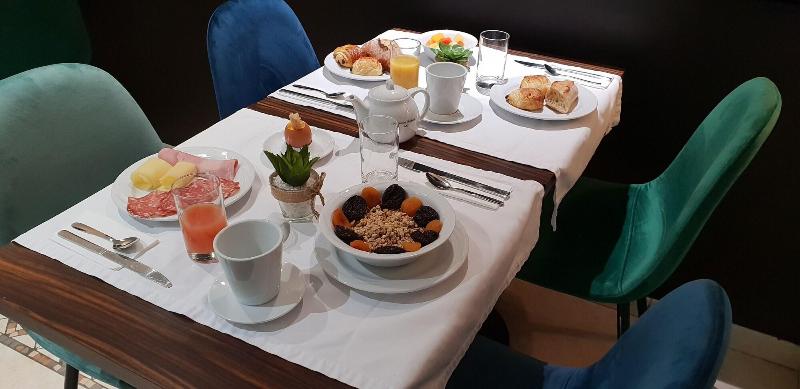 ホテル De La Paix Tour Eiffel