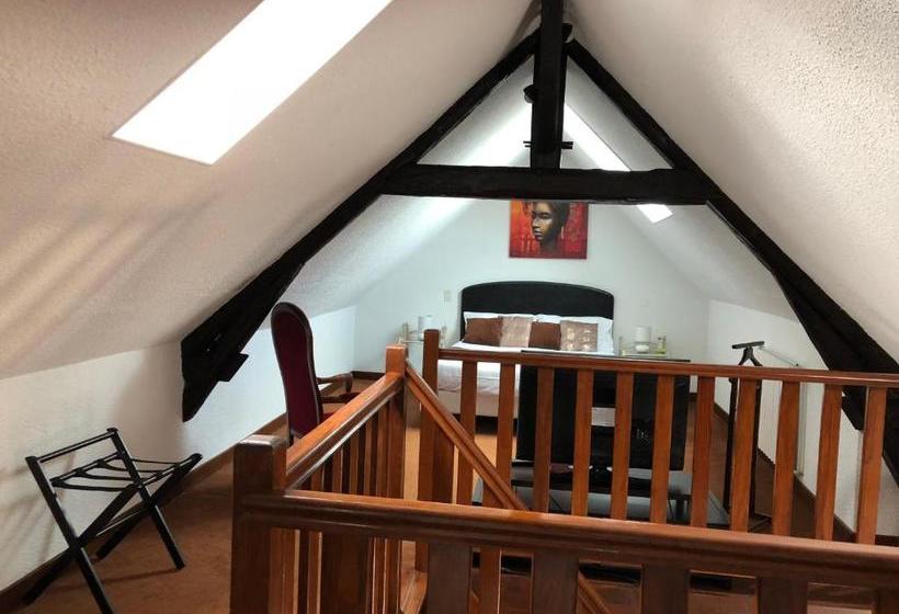 Отель Hôtel Les Diligences