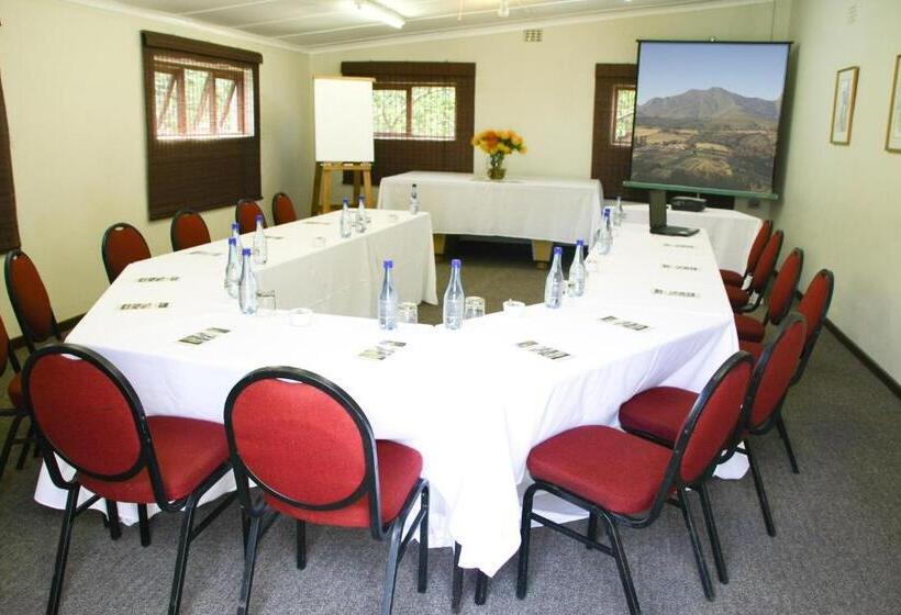 בית מלון כפרי Eight Bells Mountain Inn