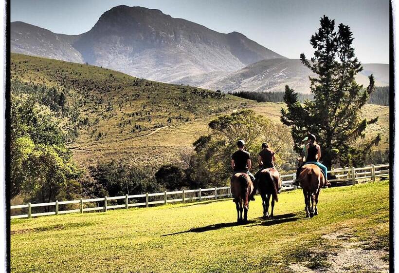 בית מלון כפרי Eight Bells Mountain Inn