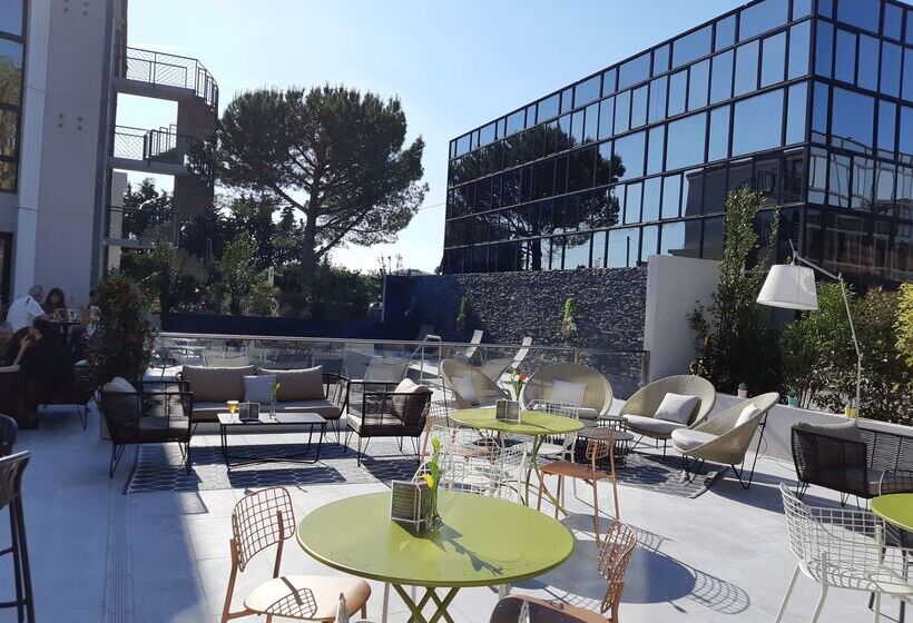 בית מלון כפרי Golden Tulip Aix En Provence