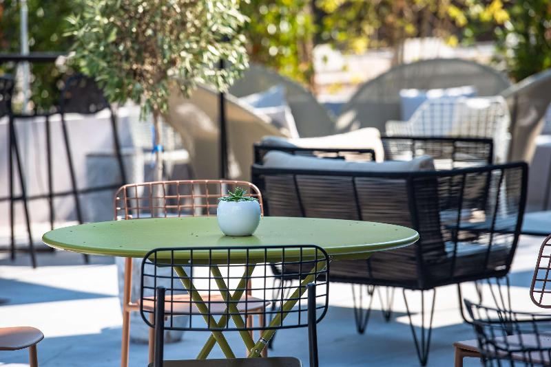 בית מלון כפרי Golden Tulip Aix En Provence