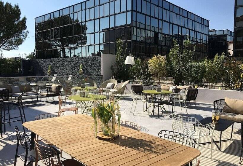 בית מלון כפרי Golden Tulip Aix En Provence