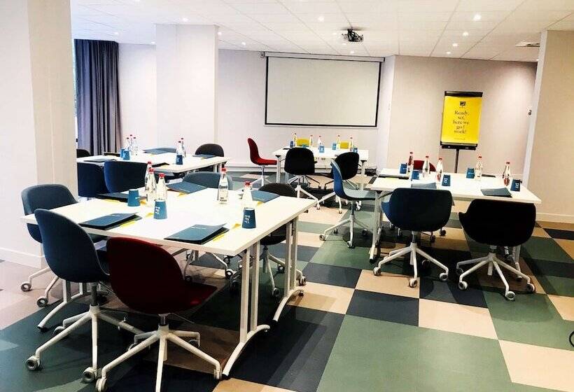 בית מלון כפרי Golden Tulip Aix En Provence