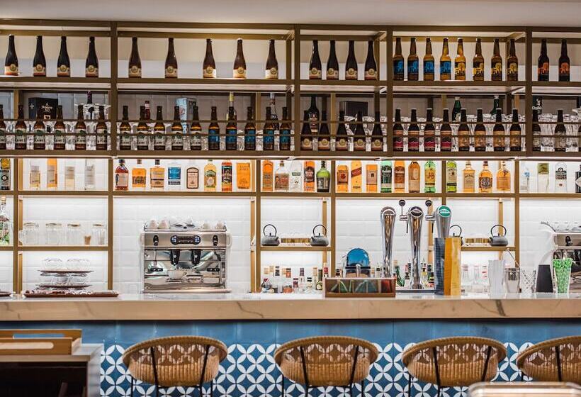 בית מלון כפרי Golden Tulip Aix En Provence