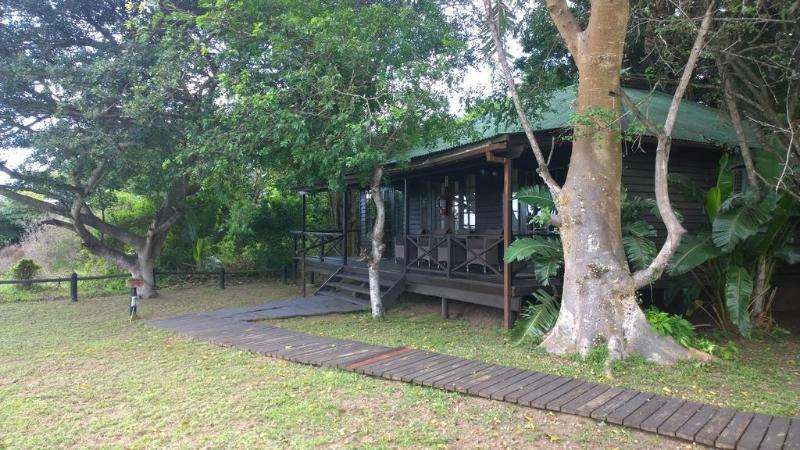 בית מלון כפרי Gooderson Bushlands Game Lodge