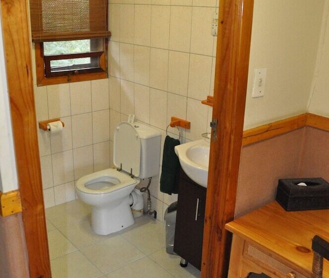 בית מלון כפרי Gooderson Bushlands Game Lodge