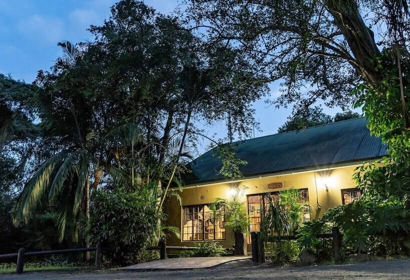 בית מלון כפרי Gooderson Bushlands Game Lodge