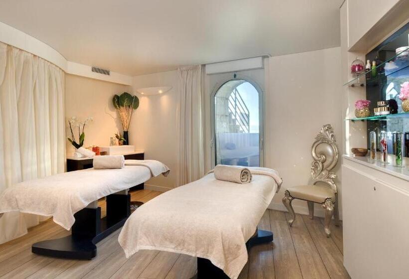 בית מלון כפרי Grand Hôtel Thalasso & Spa