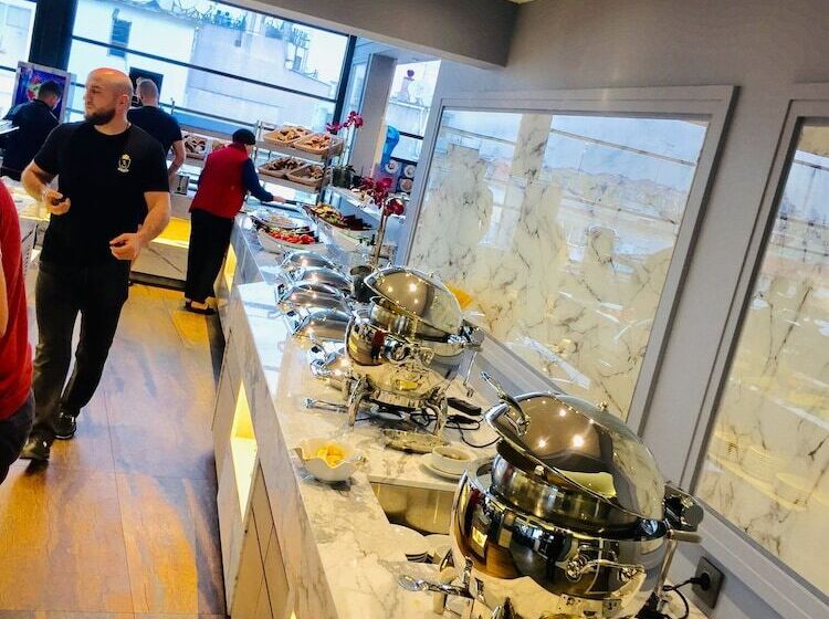 هتل Grand Washington